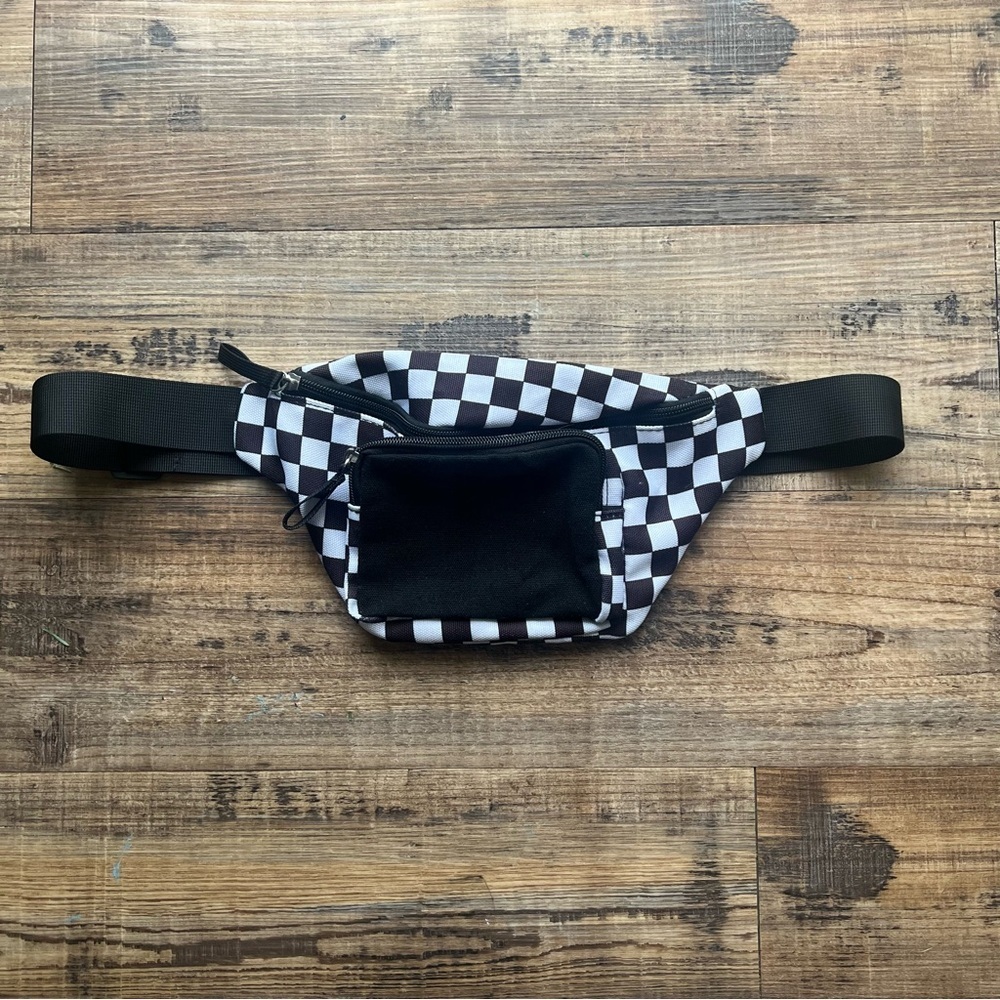 Spencer's Black & White Checkered Fanny Pack Adjustable Strap EUC